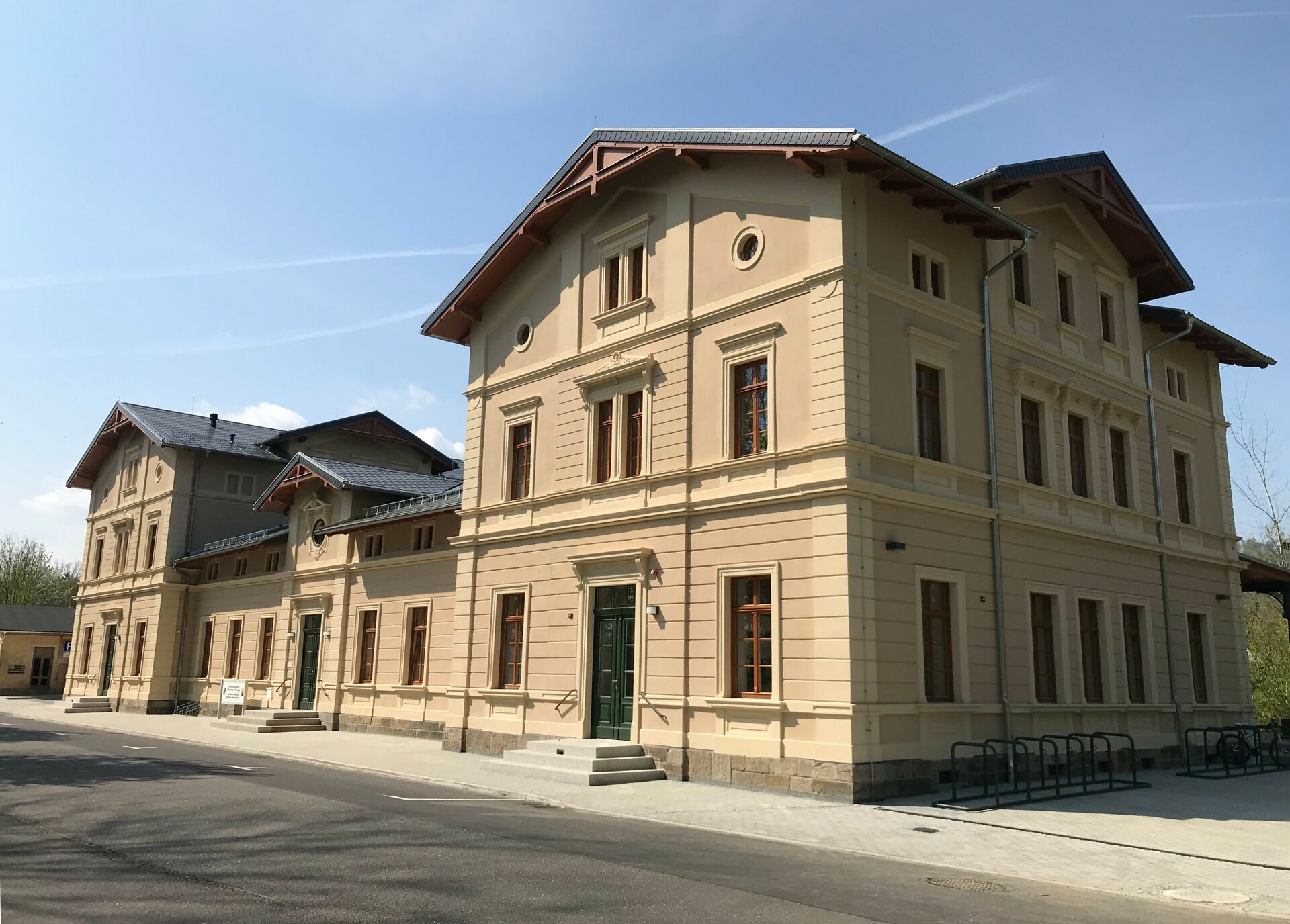 Umgestaltung des ehemaligen Bahnhofsgebäudes Großpostwitz - Bild 1
